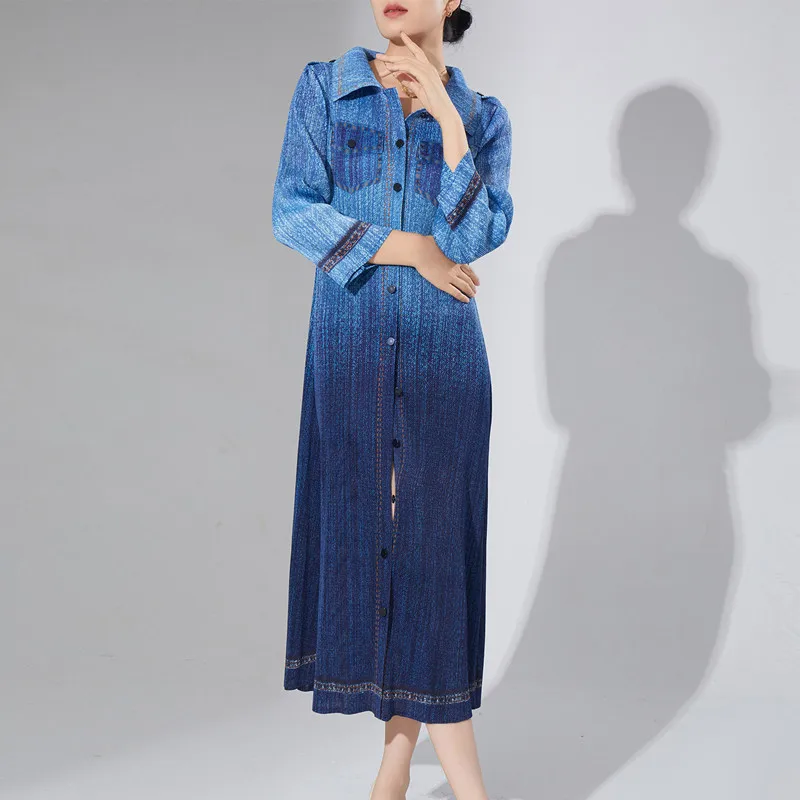 

Женское осеннее платье, новинка, модная однобортная эластичная плиссированная одежда миаке градиентного цвета с отложным воротником