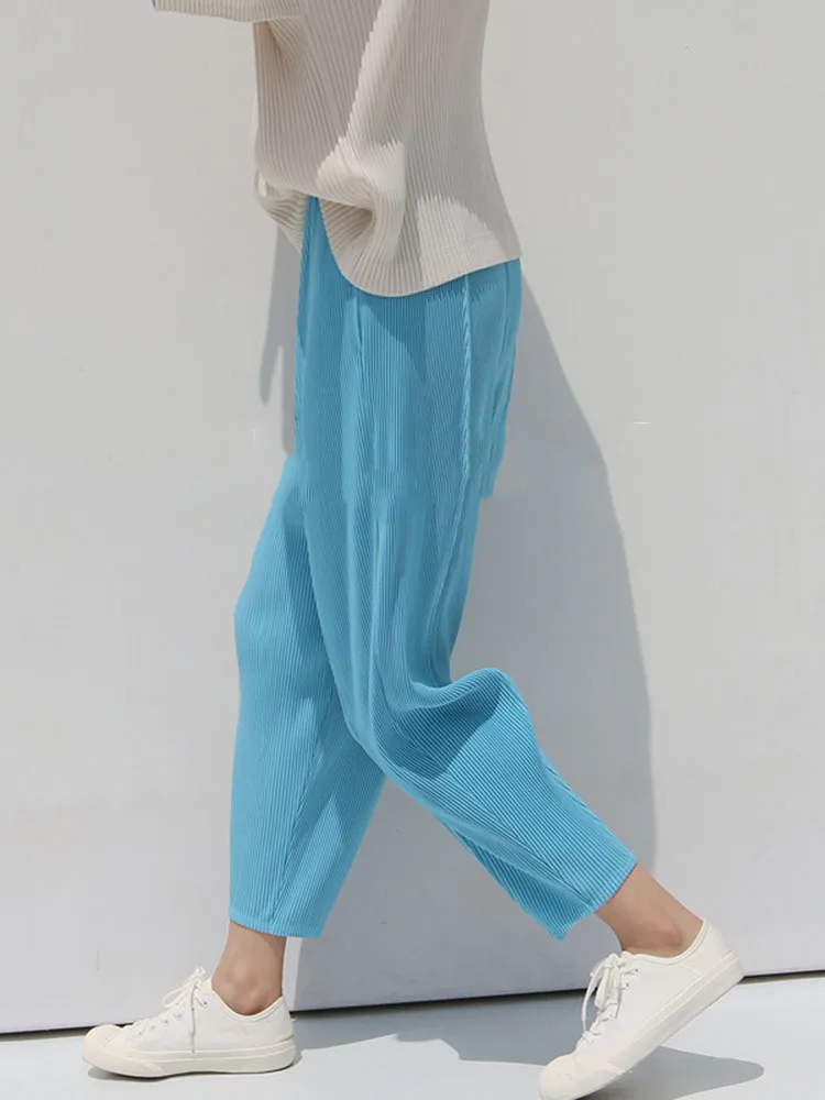 

Miyake 2023 Summer Fashion Pleated Harem Pants Women Solid Color Elastic Waist Pocket Loose Female Breathable Trousers