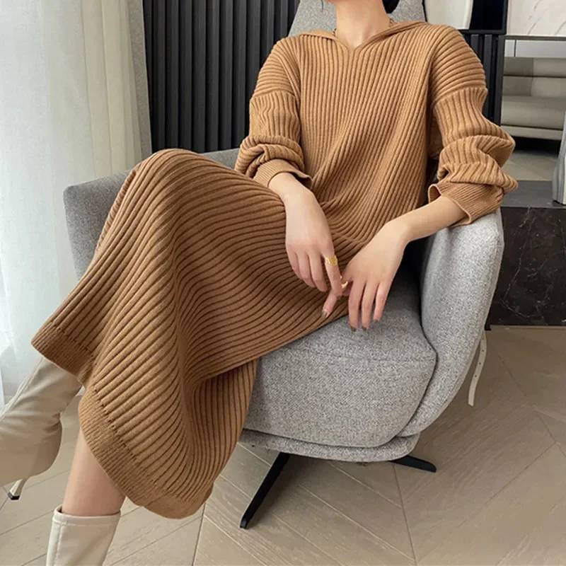 

Fashionable Hooded Knit Dress for Women in Autumn and Winter 2024, New Mid Length, Loose Fitting with Pit Stripe Sweater Skirt