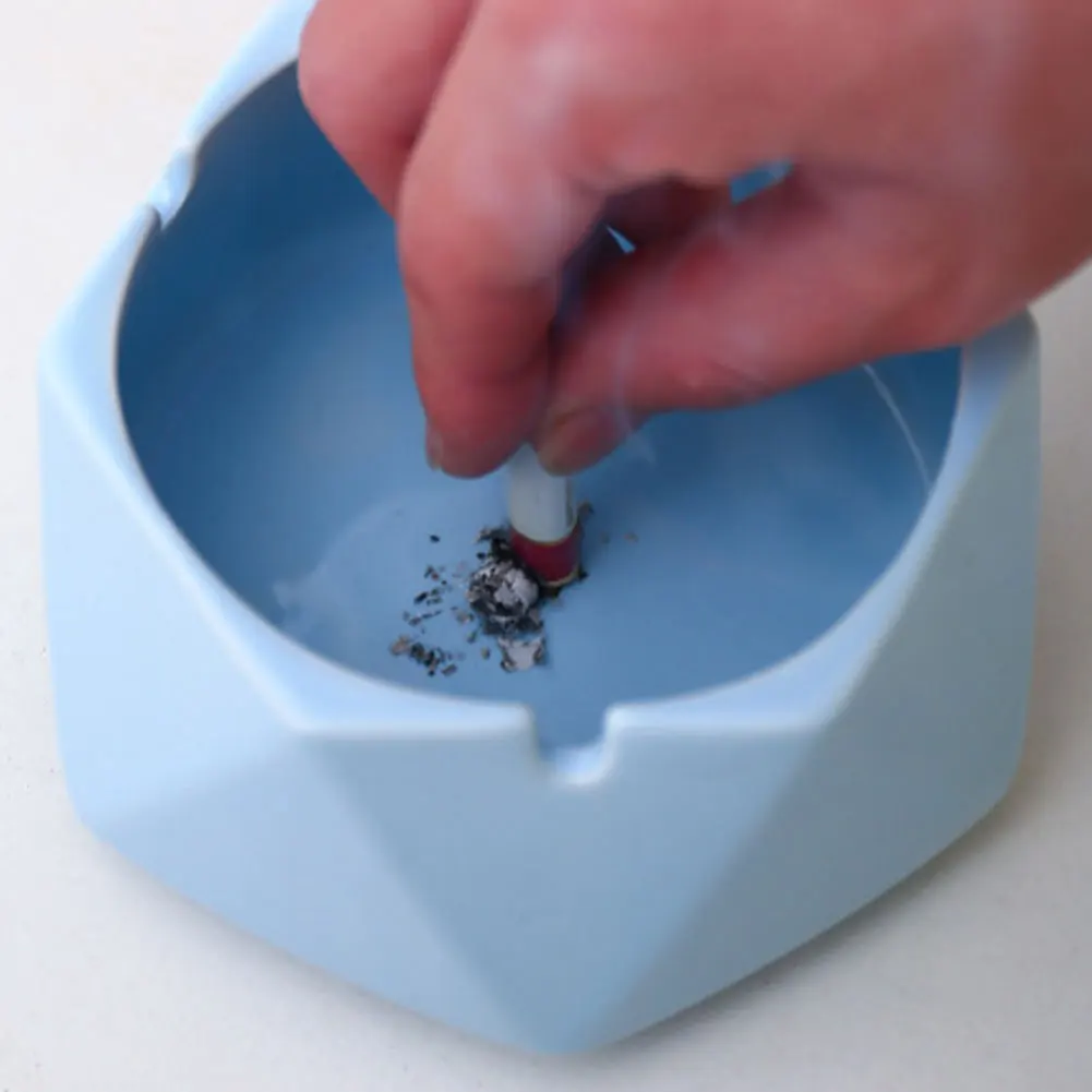 Modern Ceramics Ashtrays With Bamboo-Lid Portable Ashtrays Tray Home Decorative Desktop Ashtrays Mini Trash Can For Cigarettes