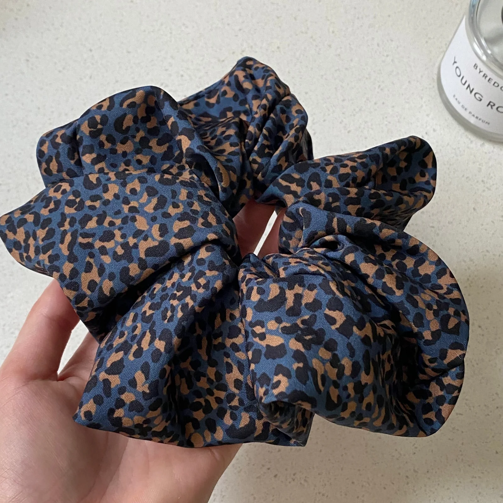 Leopard Print Hair Scrunchie,Large Elastic Hair Tie, Retro Style Soft Hair Accessory For Women, Trendy Hair Band For Daily&Party