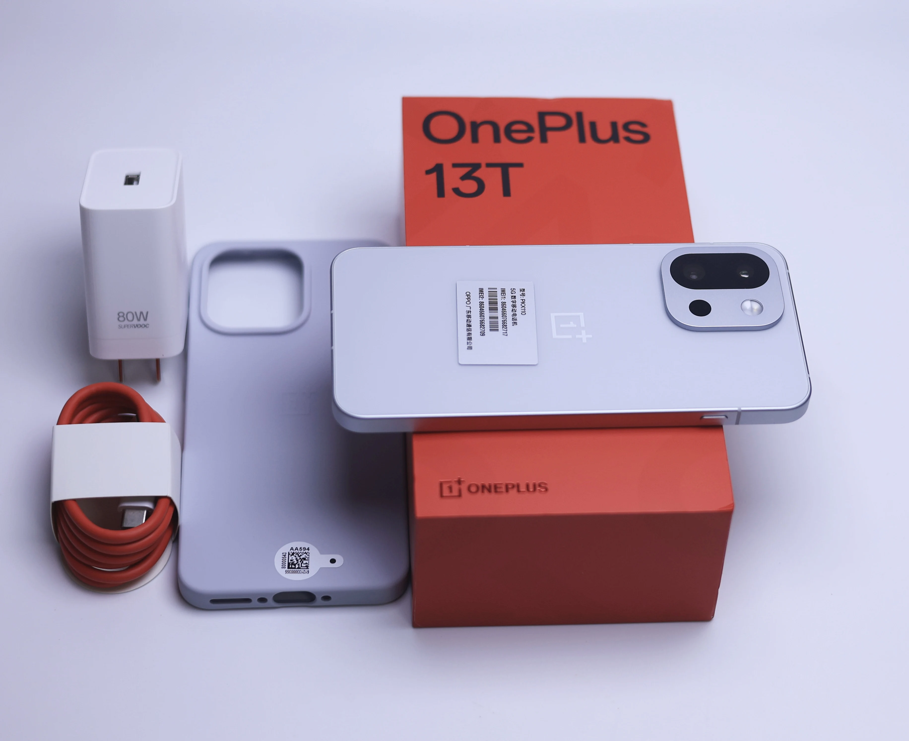 Unlocked OnePlus 13T 5G Snapdragon 8 Elite 6.32 FHD+ 2640X1216 120Hz OLED 80W SUPERVOOC 6260mAh NFC OTA 50MP Google Play 13 T