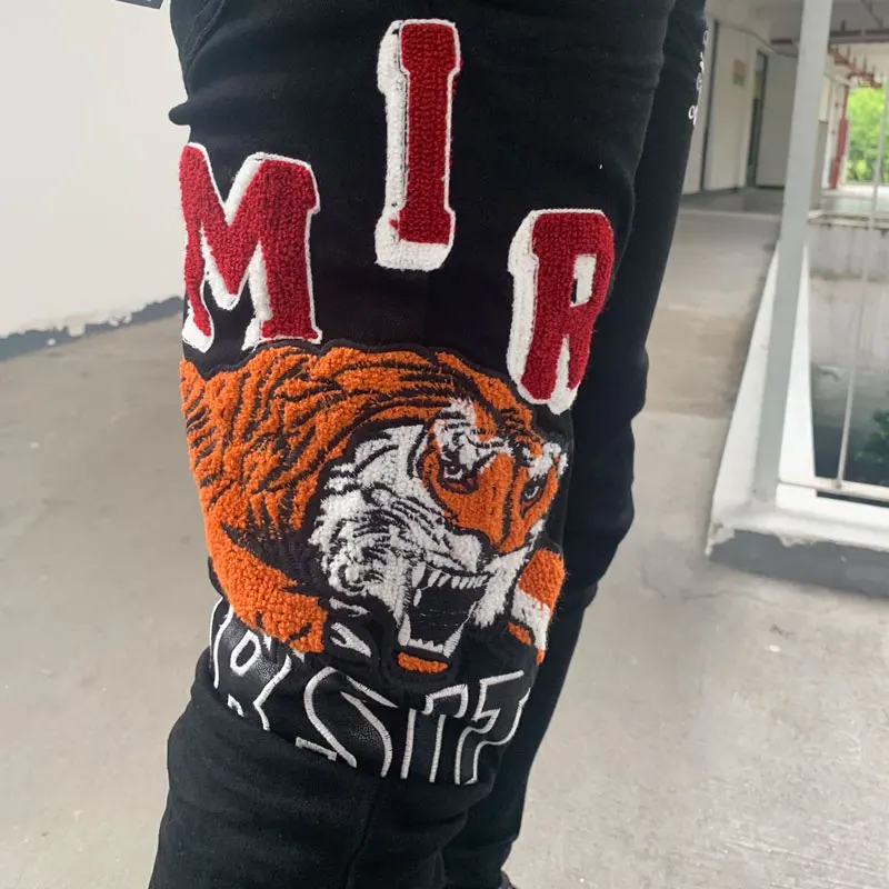 Latest Designer High Street Fashion New Elastic Jeans Slim Fit Retro Wash Black Hole Patch Tiger Pattern Jeans Hip Hop Brand Ver