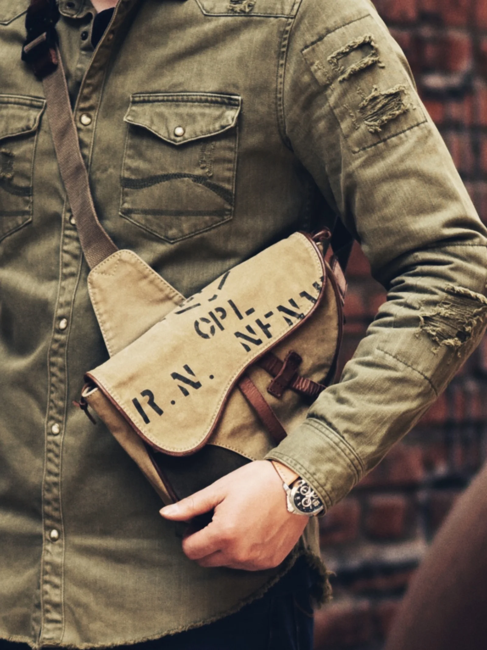 Amazon.com: Leaper Retro Canvas Messenger Bag for Men