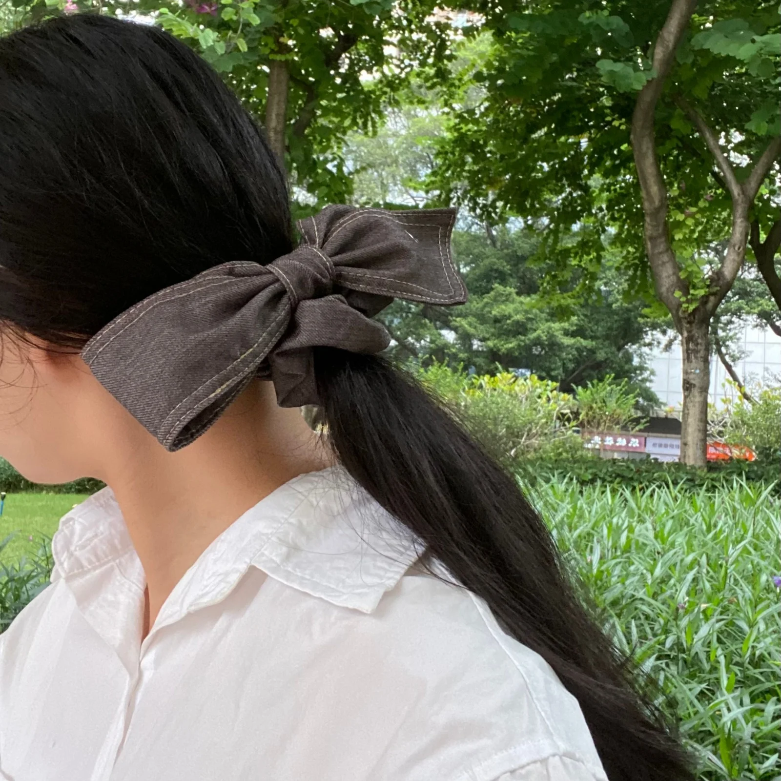 1PC Denim Bow Scrunchies Set, Blue & Brown Casual Hair Ties, Y2K Style Elastic Hair Bands For Women, Stylish Button Decor Hair