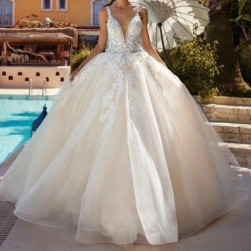 

2023 Sexy White Ball Wedding Dress Spaghetti Strap Deep V-Neck Lace Appliques Tulle Wedding Long Gown Vestido De Novia Encaje