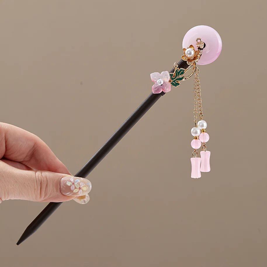 Handgefertigter Holz-Haarstab im Chinesischen Stil mit Quaste und Blume, Eleganter Haarschmuck für Damen, Geschenkidee – Detail 17