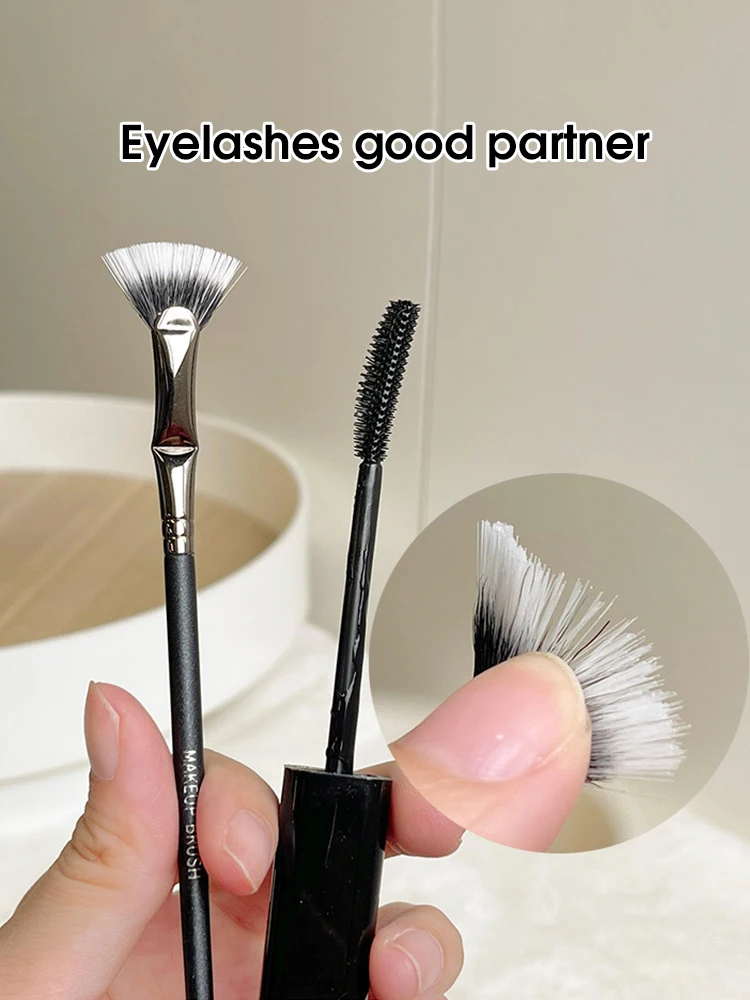 Folding Flat Head Mascara Brush 6