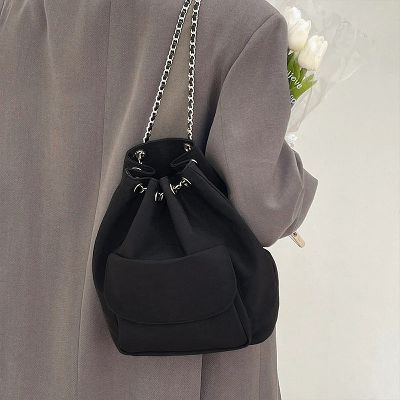 

Black Design Fashion Backpack for Women Casual Travel Drawstring Chain Bucket Bags Girls Nylon Back Packs