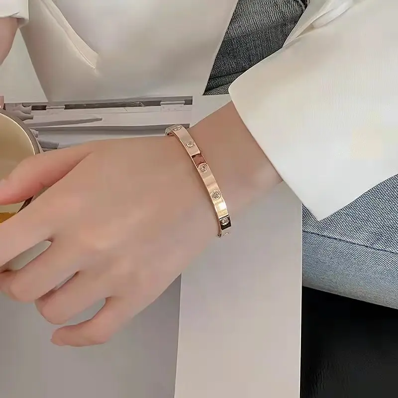 Bangle Bracelet 1PCS Rose Gold-color Bracelet Women Ladies Light Luxury Style Oval Diamonds Glossy Individual Bag Decoration