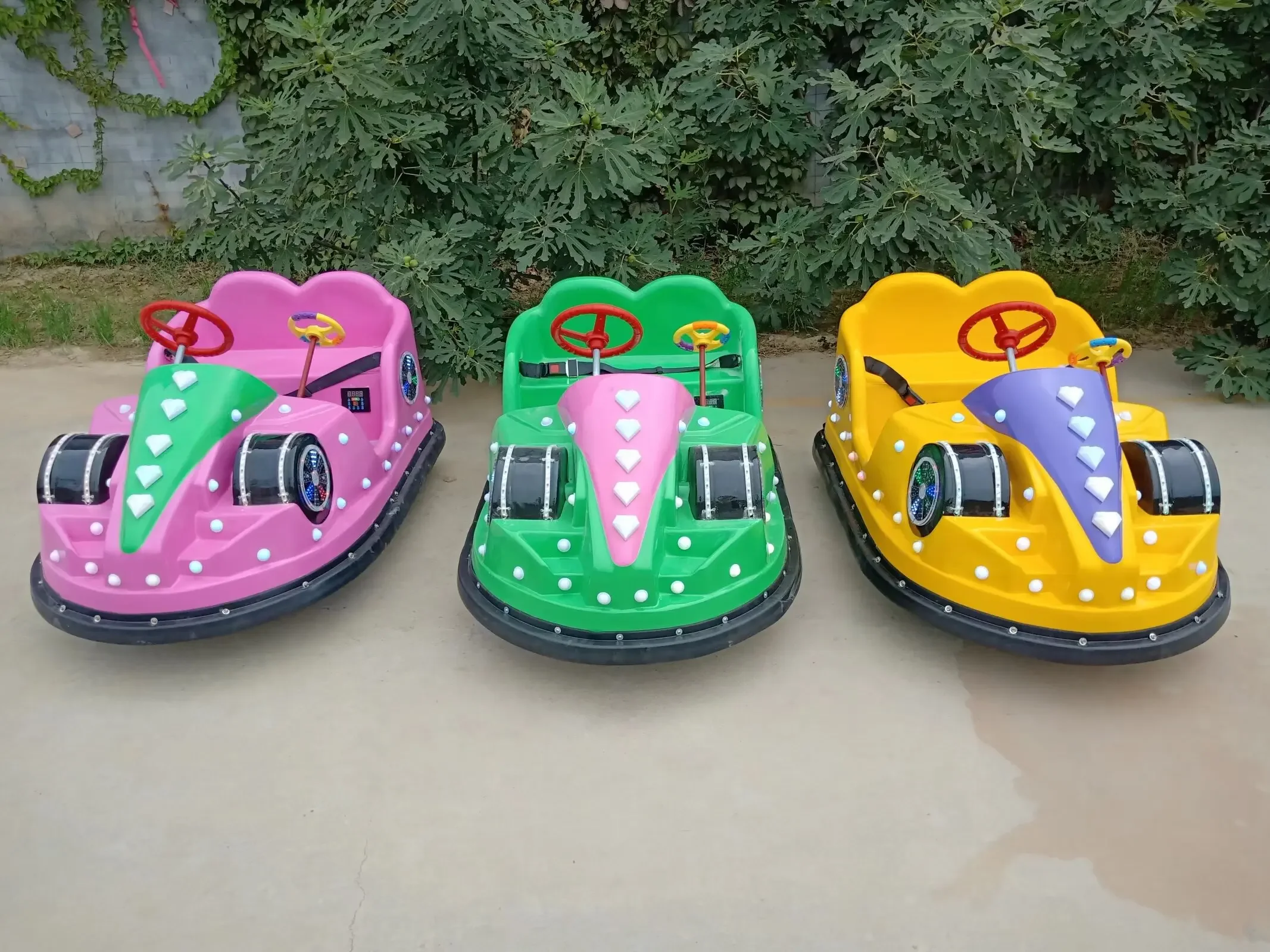 High Attendance Amusement Play Ground Park Kiddie Rides on Toys with Light Battery Remote Bumper Car for Sell