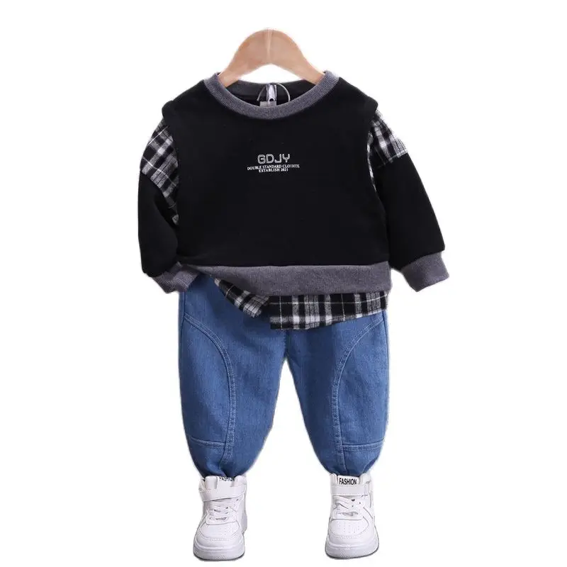 

Spring 2022 New Products Girl Boy Suit Sweater + Jeans 2 Piece Set Fashion Casual Neck Head Cover Fake 2 Piece Top Clothing