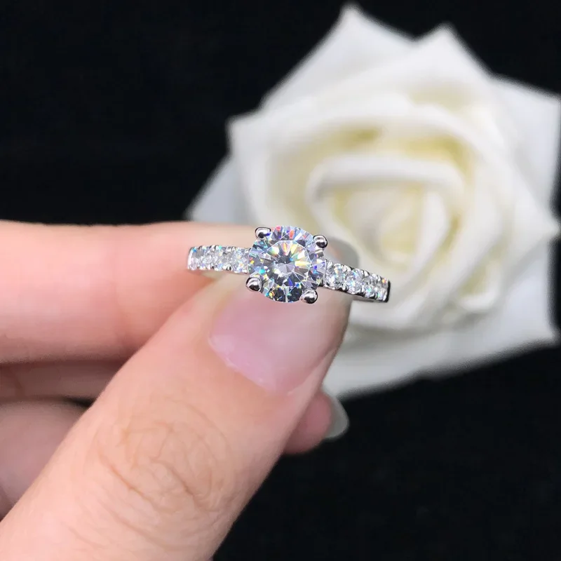솔리드 플래티넘 PT950 화이트 골드 14Kmoissanite 다이아몬드 반지, 1 캐럿 웨딩 프로포즈 다이아몬드 반지, 발톱 4 개, 간단한 마이크로 세팅