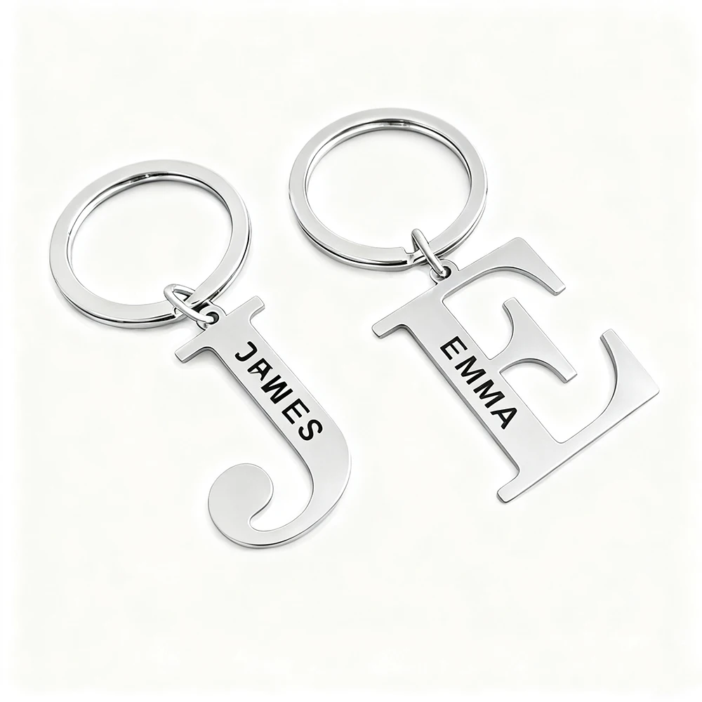 Llavero con nombres de pareja grabados personalizados, colgante inicial de acero inoxidable personalizado, regalos personalizados para aniversarios