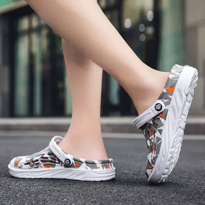 Men Summer Shoes Sandals Men's Holes Sandals Hollow Breathable Flip Flops Water Shoes Fashion Beach Slippers Anti-Slip EVA Sole