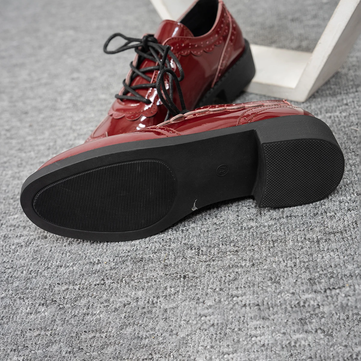 Aphixta New 3.5cm Pointed Toe Patent Leather Shoes Women Loafers Wine Red Square Heels Shoes For Woman Student Footwear