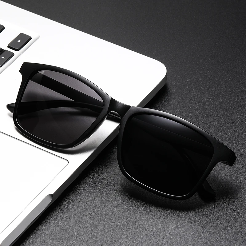 New Men's Business Sunglasses Square Frame Fashion polarization Sunglasses Outdoor Fishing And Car Glasses 3501