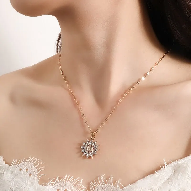 1 Piece Gold Tone Necklace Ladies Light Luxury Style Flower Pendant Inlaid Zirconia Titanium Steel Chain Holiday Jewelry_voghion.com
