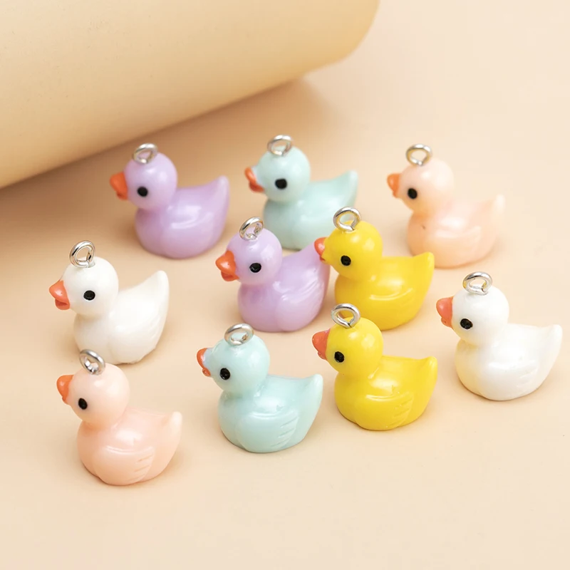 10Pcs/Lot Mixed Color Duck Resin Charms Pendant Diy Keychain Bracelets For Jewelry Making Accessories