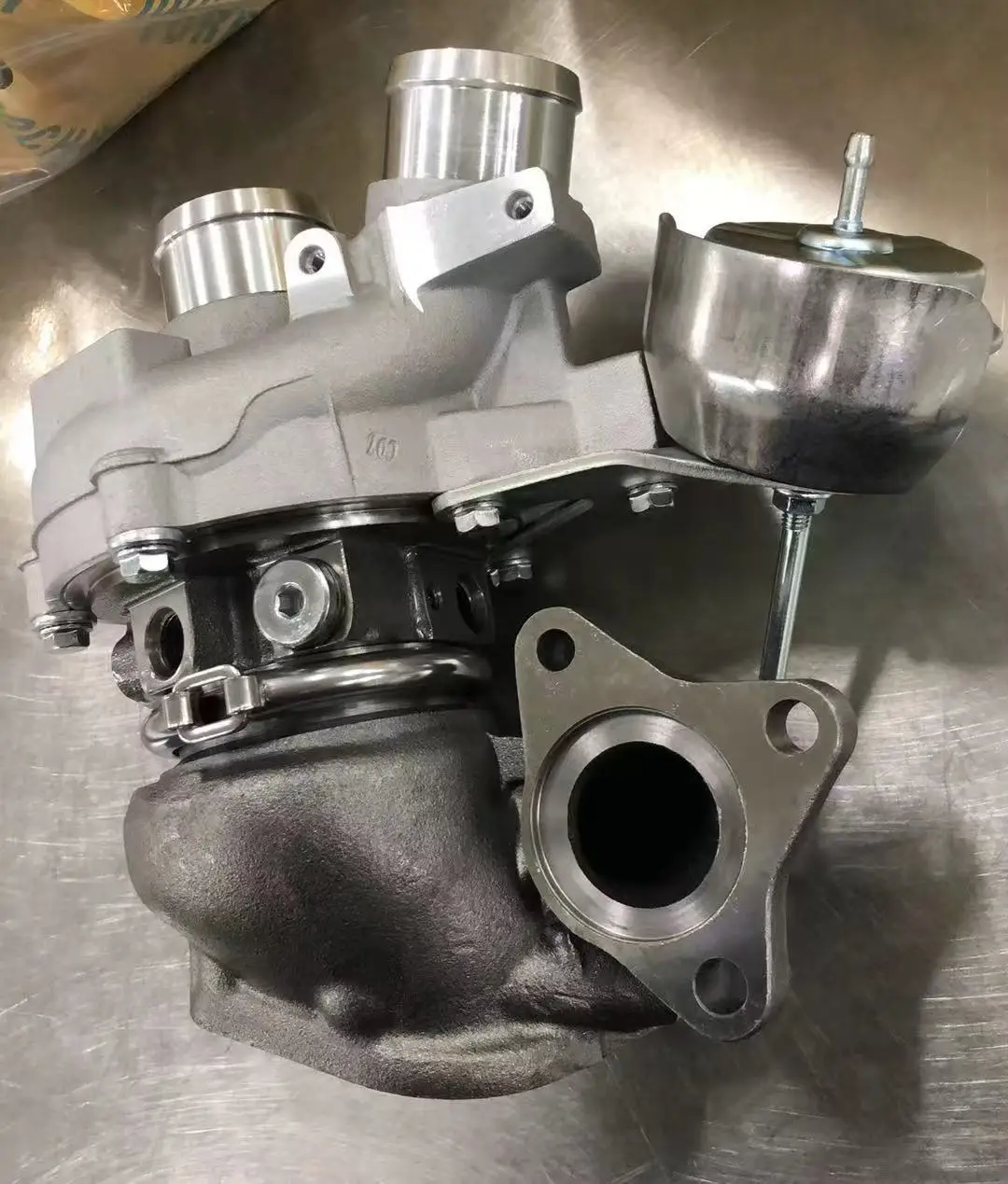 F150 우측 터보차저 K0CG 179205 BL3Z6K682D BL3E9G438VA 포드 F-150 후륜구동 트럭 디젤 엔진용 터보차저
