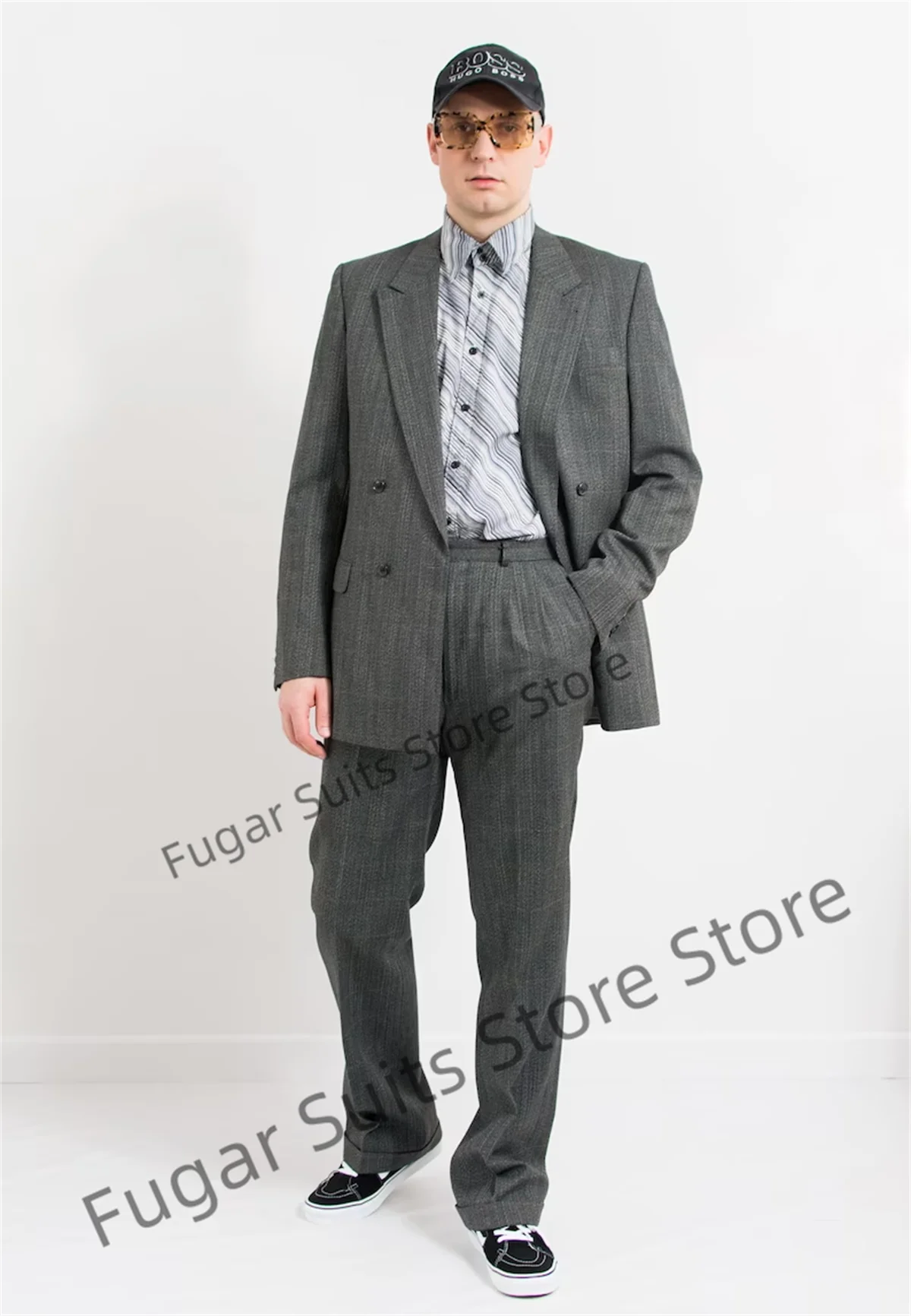 Handsome Loose type Gray Fashion Suits For Men Peak Lapel Formal Groom Tuxedos Prom2Pcs Sets Classic Male Blazer Ternos Mascuino