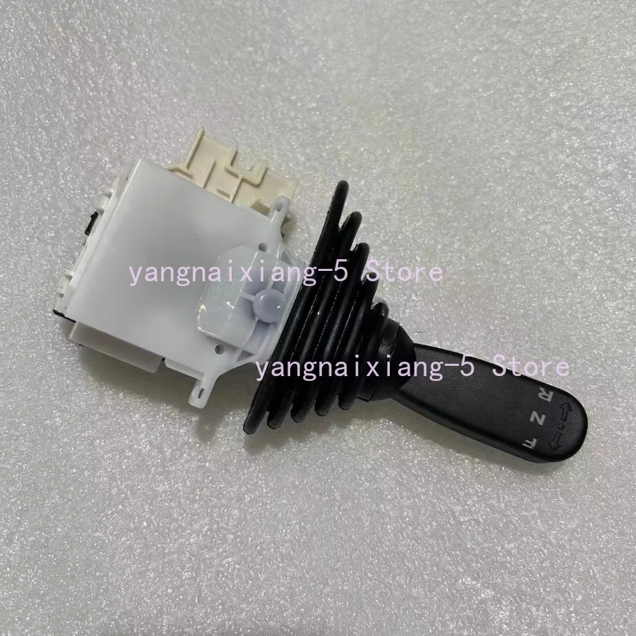Forklift Forward Reverse Switch for Toyota 8F15-30 57460-12470-71 57460-26631-71