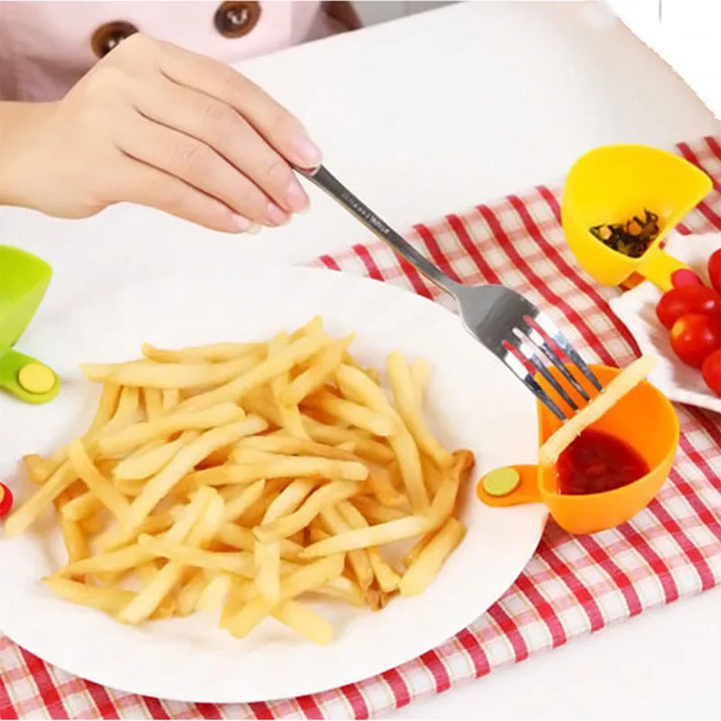 Plastic Seasoning Sauce Clip Bowl for Kitchen Food Salad