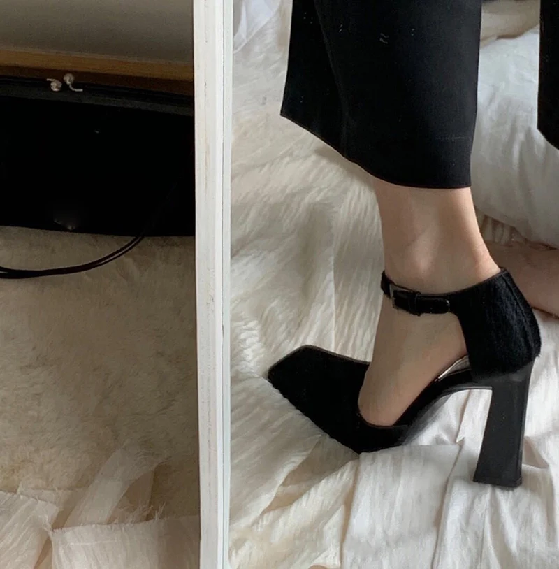 

Charming Lady Square Toe Ankle Strap Pumps Black Hairy Fabric Women Sexy Shoes Royal Vintage Block High Heels Shoes