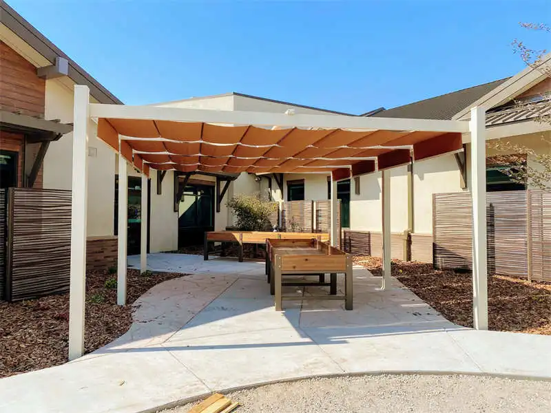 Slide image 8fdc71ef378a47a19436fb8760afd71b