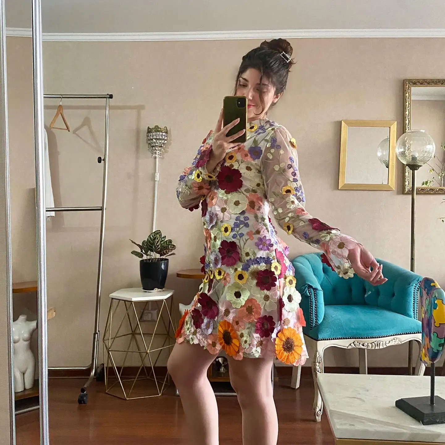 

Женское выпускное платье знаменитости с вышивкой, облегающий Топ выше колена на заказ с закрытой спиной и сказочным цветком