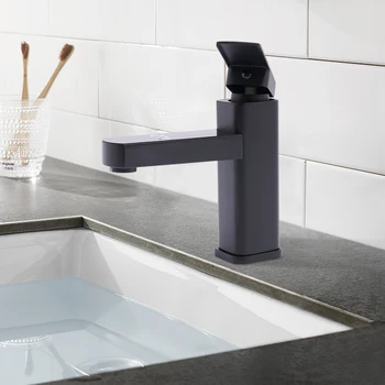 Elegante rubinetto da bagno con display LCD della temperatura, controllo caldo e freddo, bobina in ceramica, tubo flessibile impermeabile in alluminio-magnesio per 1