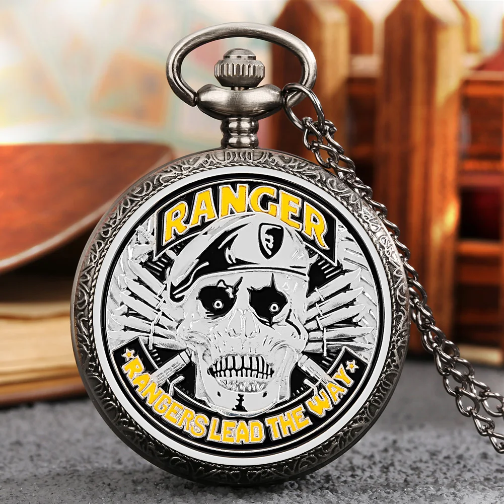 

U.S. Army Commemorative Coins Display Quartz Pocket Watch Retro Necklace Watches Gifts for Men Women Pendant Chain Timepiece