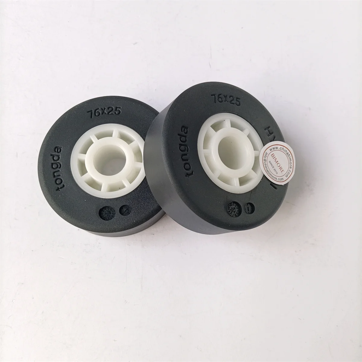 Escalator Step Chain Roller 76*25 76x25 Plastic core wheel OD76MM W25MM ID17MM Lift spare parts
