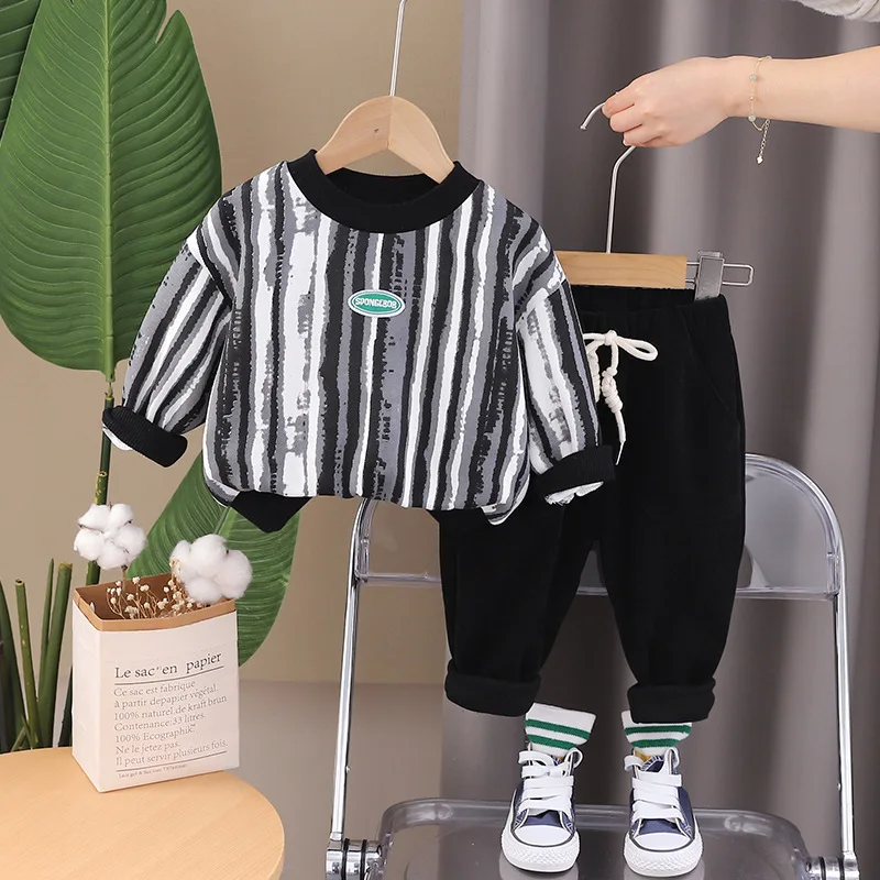 

2024 Spring Baby Boy Clothes 1 To 2 Years Halo Dyed Vertical Striped Letter T-shirts and Pants Boys Fashion Casual Two Piece Set