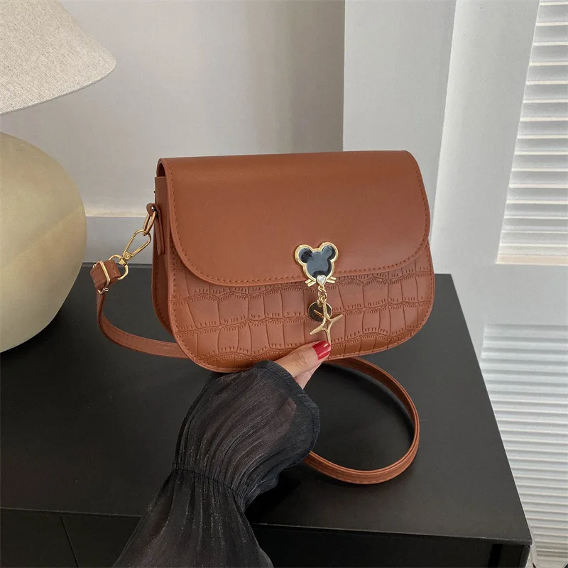 Рисунок 4 - Простая модная женская сумка через плечо