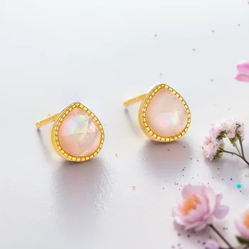 Pendientes románticos con forma de gota de agua 1