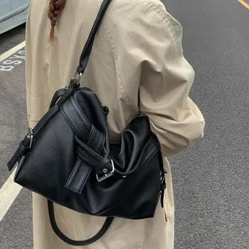 Y2k Large Capaci Casual Commuter Black Tote Bag Faionable Motorcycle Bag Underarm Crossbody Bag for Young Men and Women Handbags 1