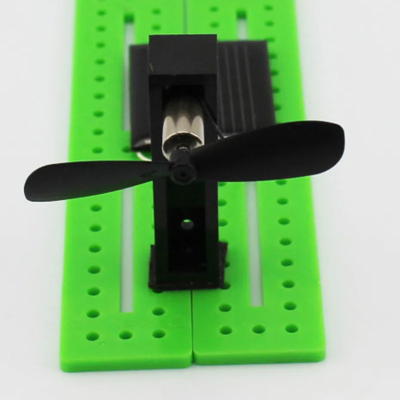 Simple Solar Energy Generation Toys Creative Science Physical Gizmo Assembled Toy Kids Fashion Puzzle Fan Toy 1pcs solar robot kit