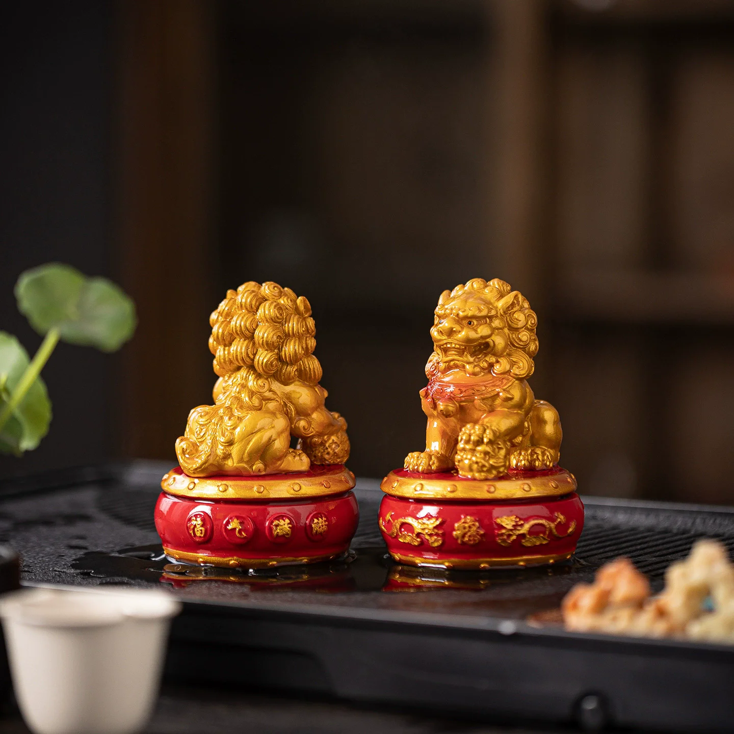 Color Changing Chinese Style Peking Lion Tea Pet, Guochao Raisable Ornament for Wealth & Tea Table, Creative Ceramic Decor