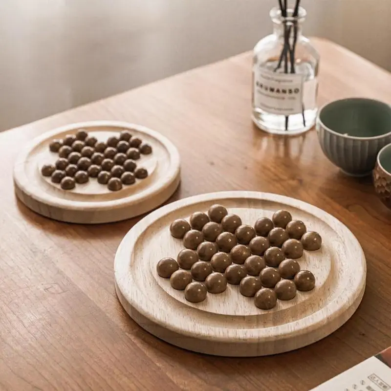 Рисунок 3 - Деревянная шахматная игра