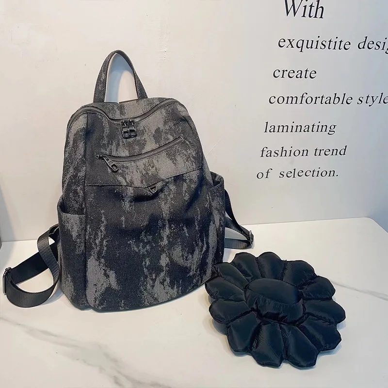 New Women's Denim Backpacks Large Capacity Casual High Quality Commuting Bag Cool Sunflower Pendant Backpack For Women Ladies