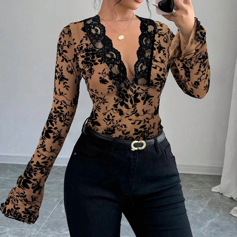 New Fashion Spring and Summer Women's V-Neck Lace Flared Sleeve Shirt Hollow Retro Long Sleeve Solid Color Casual Blouse Top