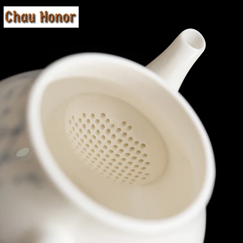 170ml Hand-painted Plum Blossom Ceramic Tea Pot White Porcelain Tea Maker Teapot With Strainers Hole Kung Fu Teaware Ceremony