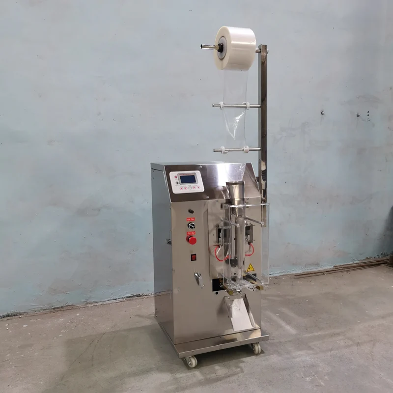 

Automatic Small Scale Vertical Liquid Pouch Edible Cooking Oil Sachet Filling And Packing Machine