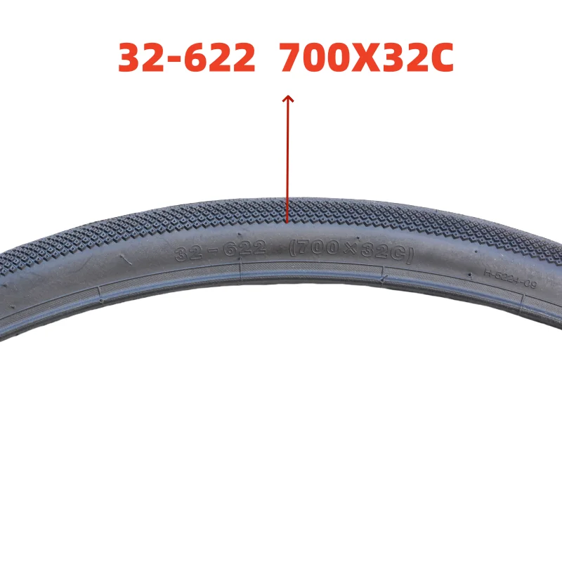 700X32C Black