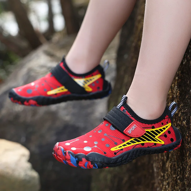 Kids Shoes Children Beach Aqua Shoes Boy Girl Barefoot Water Shoes Quick-Dry Drainage Diving Swim Sandals Kids Fishing Surf Wading Sneakers