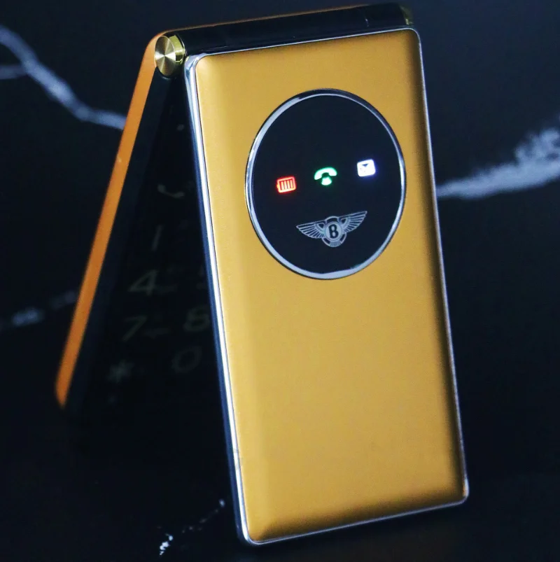 

Large Push Button 2.4 Inch Flip Mobile Phone Dual Sim Card Big Key Loud MP3 Speed Dial Dual Torch Metal Clamshell CellPhone