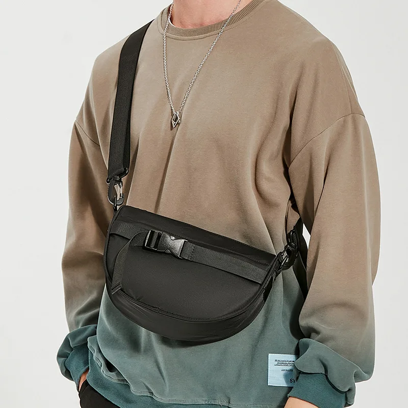 

Stylish Water-resistant Crossbody Bag for Men