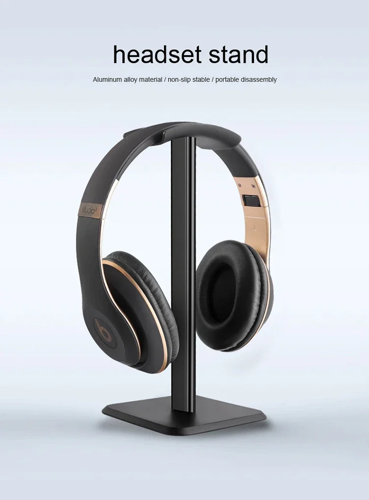Black and White Earphone Holder