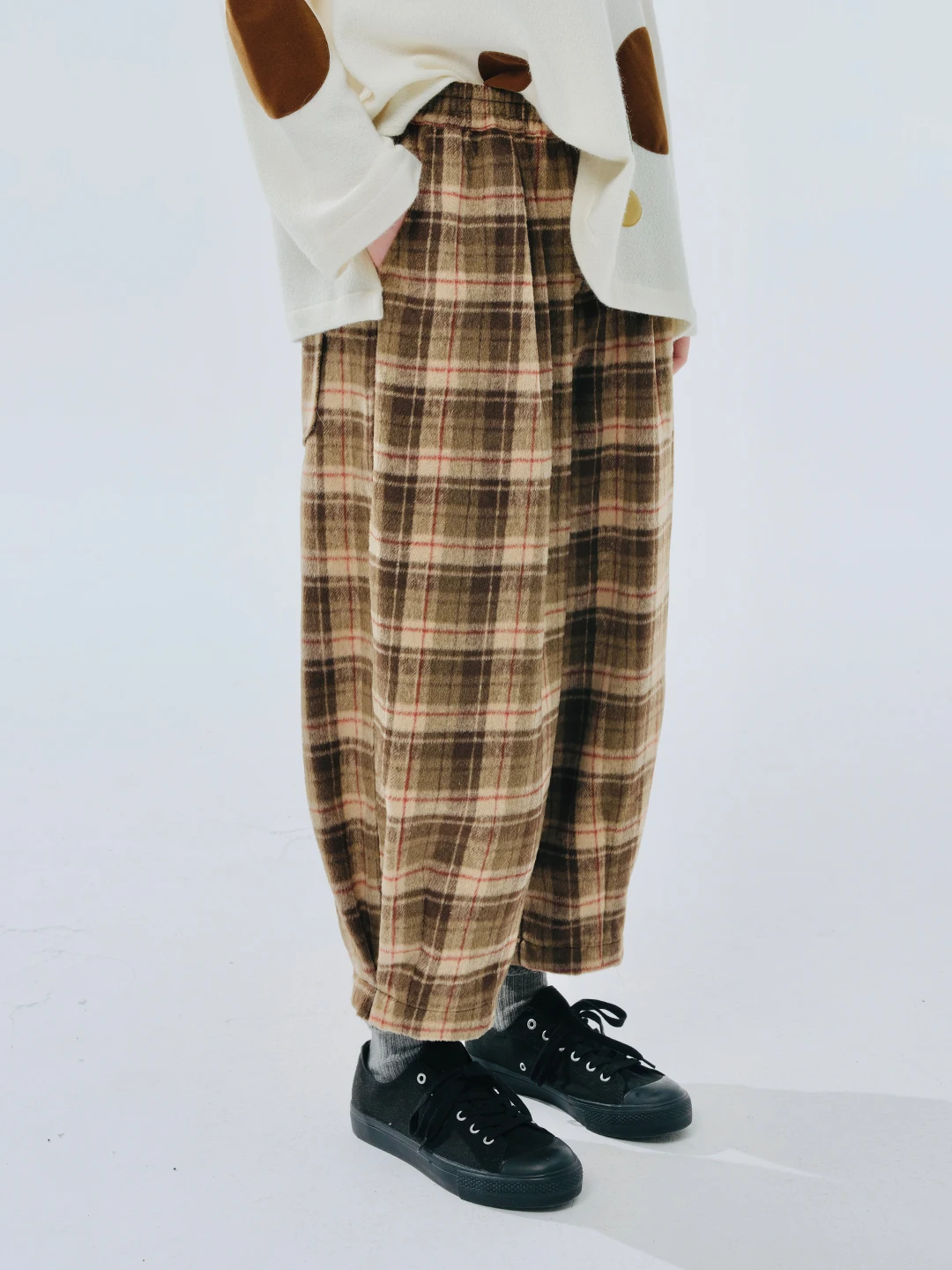 IMAKOKONI original design elastic waist brown plaid loose pockets nine-quarter pants wide-leg pants 244460